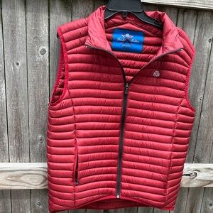 Brooks Brothers Pro Sport medium duck down puffer vest!!